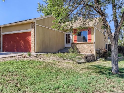 9625 Orangewood Dr, Denver, CO 80260-5452