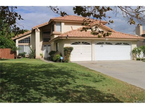 676 Cerritos St, Rialto, CA 92376-3601
