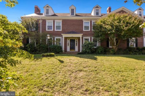 4100 32nd Rd, Arlington, VA 22206-2019