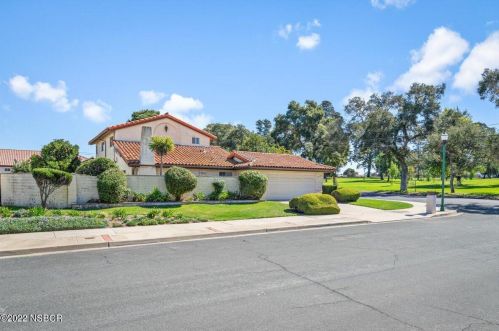2990 Country Club Ln, Santa Maria, CA 93455-1931