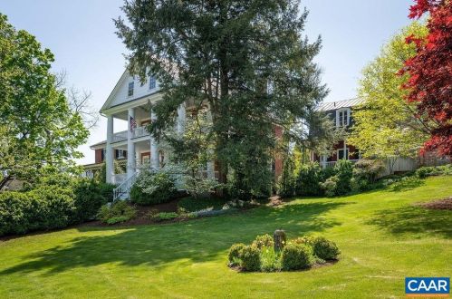 120 Church St, Staunton, VA 24401-4231