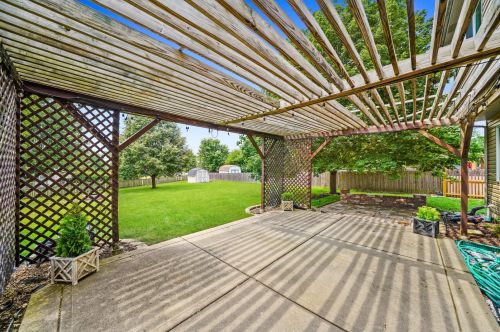 1445 Shaman Dr, Lemont IL  60490-5572 exterior