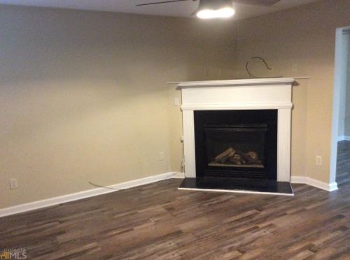 142 Watercress Ct, Stockbridge, GA 30281-7261