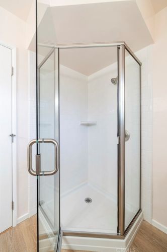 511 Century Dr, Anaheim CA  92805-2235 exterior