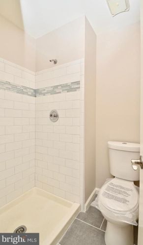 7803 Wintercress Ln, Springfield VA  22152-3842 exterior
