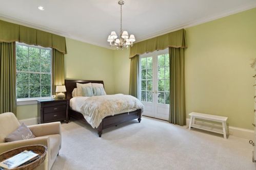 62 Brookhaven Dr, Atlanta GA  30319-1143 exterior