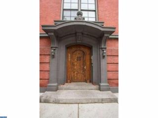 246 Fitzwater St, Philadelphia PA 19147-3305 exterior