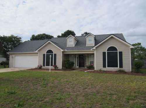 218 Autumn Woods Dr, Warner Robins GA  31088-6715 exterior
