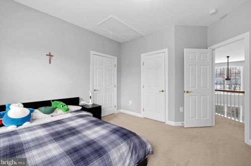 7305 Laurel Creek Ct, Springfield VA  22150-4912 exterior