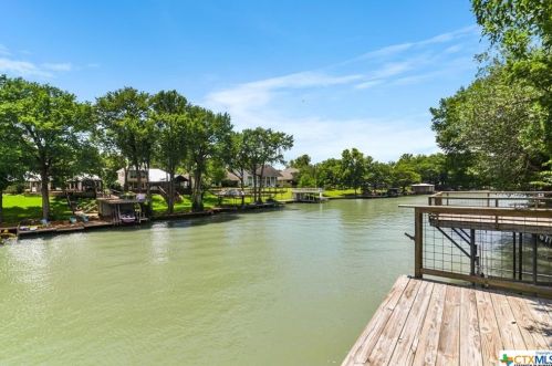 1035 Timber Elm, Seguin TX  78155-1138 exterior