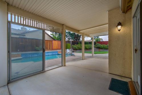 100 Laquart Ct, Folsom, CA 95630-5429