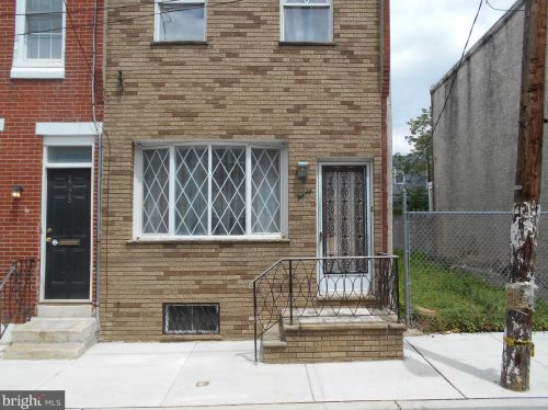 2223 Earp St, Philadelphia, PA 19146-4214