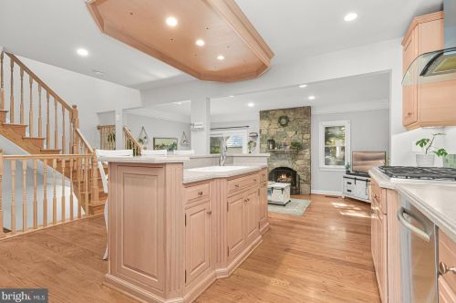 10871 Lockwood Dr, Silver Spring MD 20901-4514 exterior