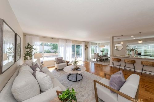 15192 Touraine Way, Irvine CA  92604-3150 exterior