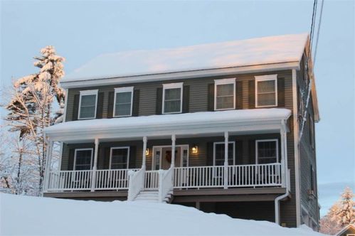 48 Young Rd, Barrington, NH 03825-3317