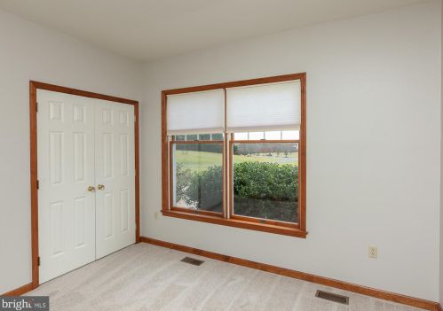 410 Wood End Ct, Charles Town WV  25414-5294 exterior