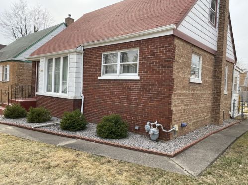 1522 Shirley Dr, Calumet City, IL 60409-6213