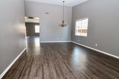 1052 Lilac Rd, San Jacinto, CA 92582-3077