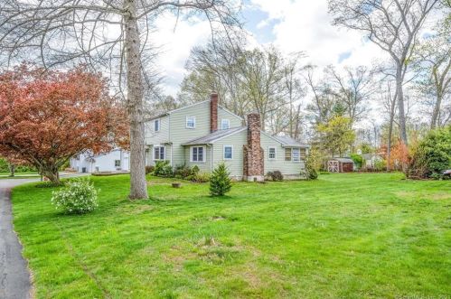 7 Sunny Ct, Wallingford, CT 06492-5235