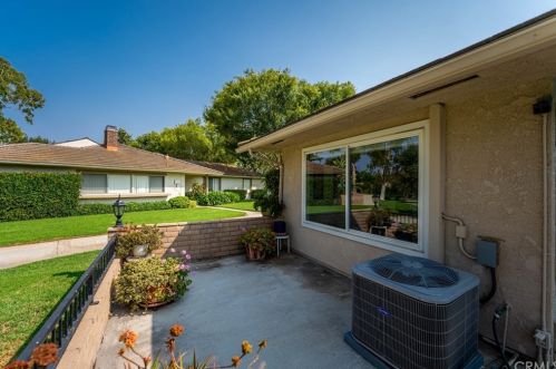 5281 Thorn Tree Ln, Irvine CA  92612-2346 exterior