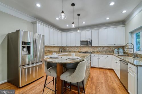 14 Stratford Garden Ct, Silver Spring MD 20904-1560 exterior