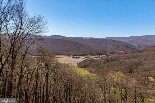 1034 Toms Knob Approach, Lost City WV 26810-8428 exterior