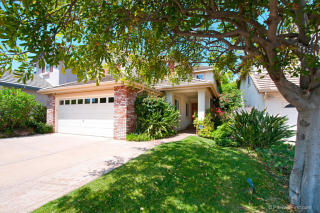 338 Olive Ave, Carlsbad, CA 92008-7427
