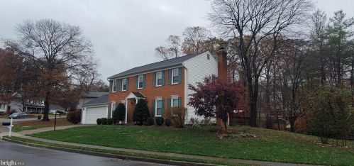 7884 Godolphin Dr, Springfield VA  22153-3310 exterior