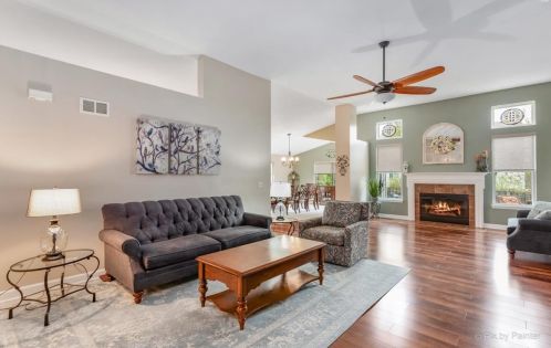 1390 Beachview Rd, Pingree Grove, IL 60140-2042