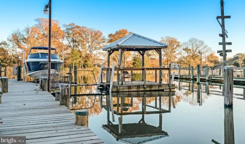 5070 Lerch Dr, Shady Side MD 20764-9650 exterior