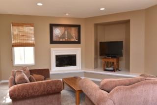 6489 Seaport Pl, Carlsbad, CA 92011-4039