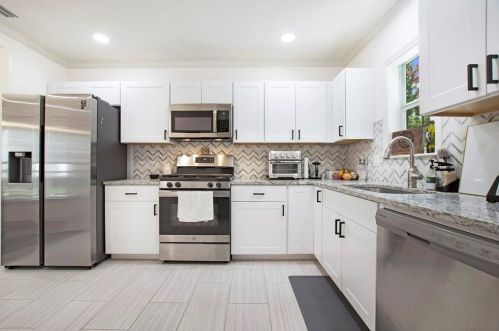 6458 Lindell Ave, Fort Worth TX  76116-4318 exterior