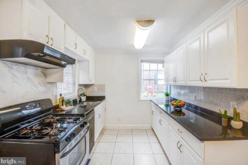 11929 Centerhill St, Silver Spring MD 20902-1155 exterior