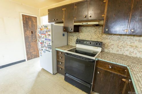 9055 Beechwood Dr, Denver CO  80229-4050 exterior