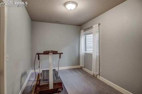 1102 Ptarmigan Dr, Woodland Park CO 80863-8004 exterior