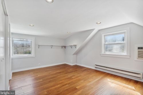 13 Dorann Ave, Princeton NJ  08540-3906 exterior