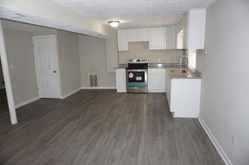 218 Hillcrest Dr, Stockbridge GA  30281-1763 exterior