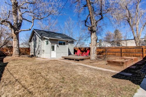 2202 Marion St, Denver CO  80205-5247 exterior