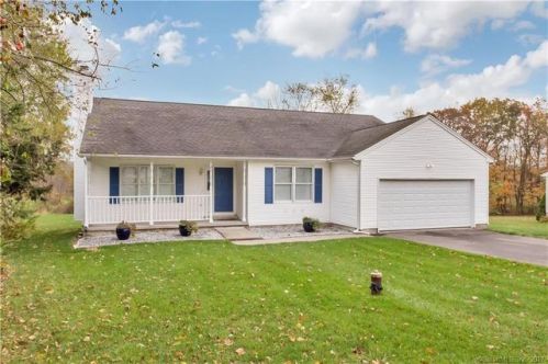 211 Pinney St, Ellington CT  06029-3645 exterior