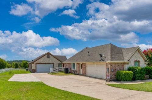 4709 Ricky Ranch Rd, Fort Worth, TX 76126-6401