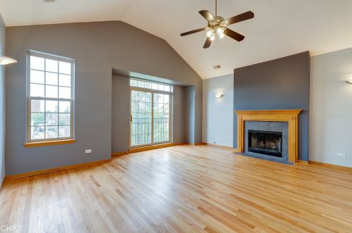 3341 Warren Blvd, Chicago, IL 60624-2467
