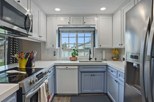 545 Cheri Ct, Ripon, CA 95366-2805