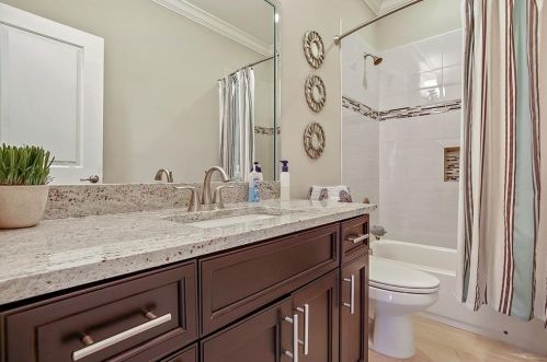 2292 Meadowvale Dr, Atlanta GA  30345-3543 exterior