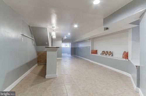 5215 10th St, Philadelphia PA  19141-4009 exterior