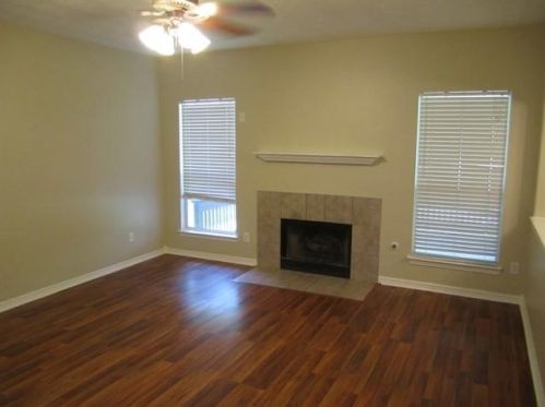7821 Board Xing, Conroe, TX 77304-4978