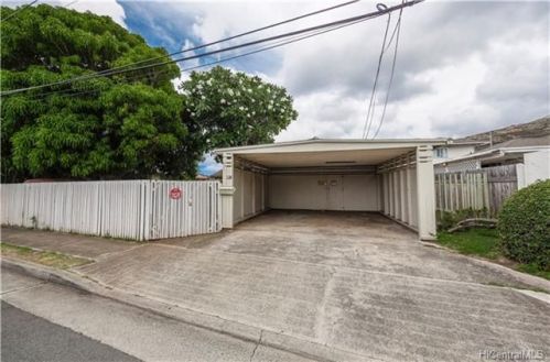 128 Kuliouou Rd, Honolulu, HI 96821-2348