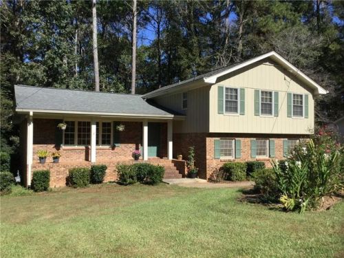 556 Sugar Valley Ln, Conyers, GA 30094-3879