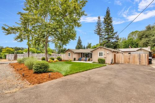 5745 Almond Ave, Citrus Heights, CA 95662-4401