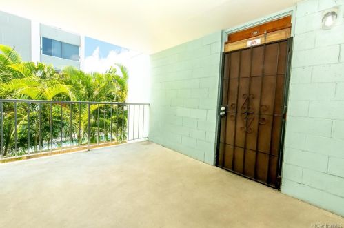 1833 Anapuni St, Honolulu, HI 96822-3279