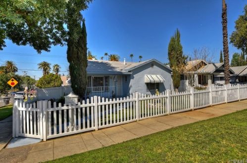 3091 Chestnut St, Riverside, CA 92501-2409